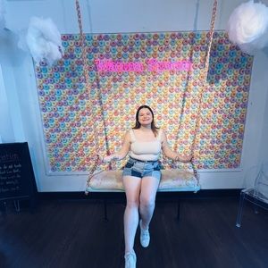 Meet your Posher, Courtney